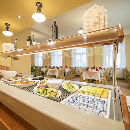 Luisa Hotel 3*