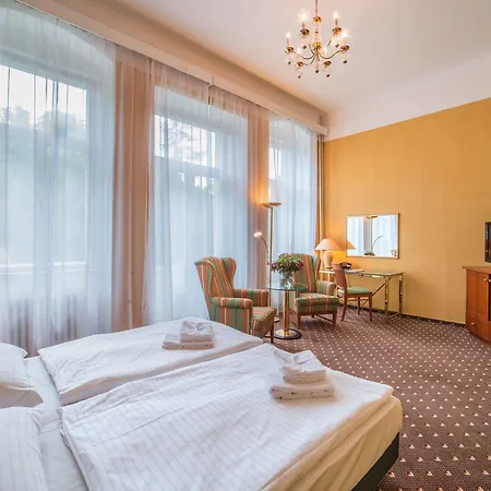 Hotel Luisa 3*